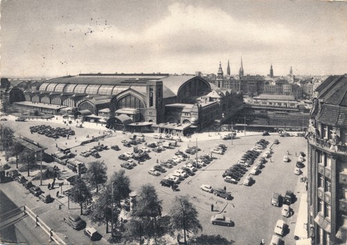 Hamburg hauptbahnhof - s/w,